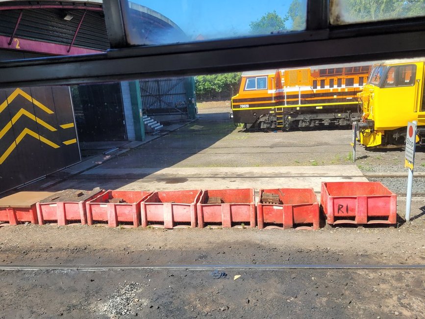 Nameplates for A4 60011 Empire of Inada and A2 60500 Edward Thompson, Sat 28/12/2013. 