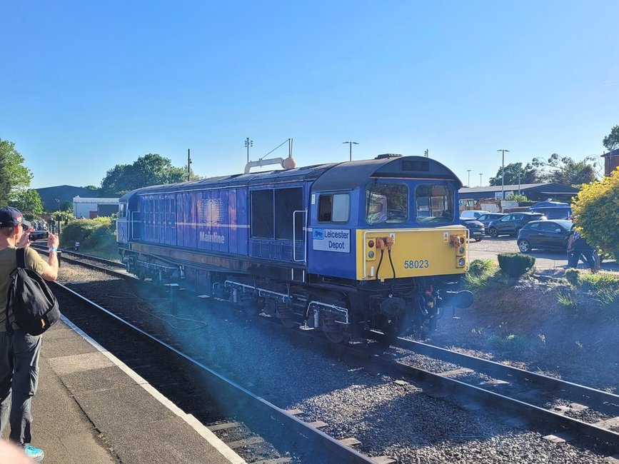 Nameplates for A4 60011 Empire of Inada and A2 60500 Edward Thompson, Sat 28/12/2013. 