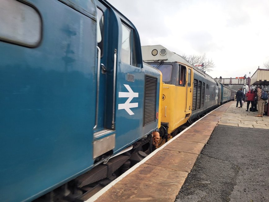 LNER A3 2743/60089, Sat 28/12/2013. 