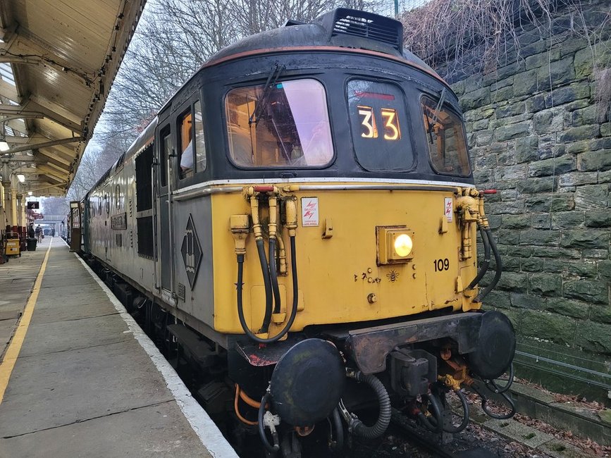 LNER A3 2743/60089, Sat 28/12/2013. 